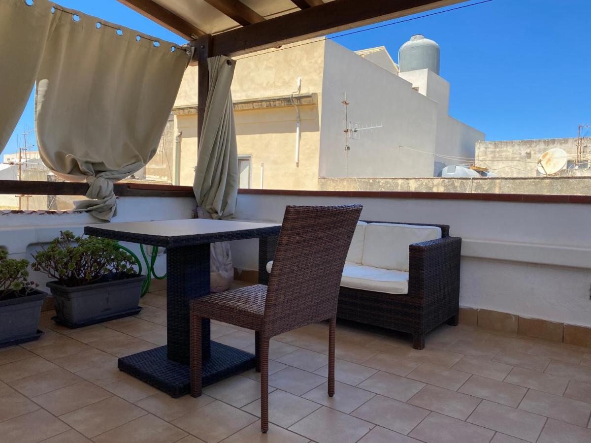 Apartament Mansarda Con Terrazzo Trapani Zewnętrze zdjęcie